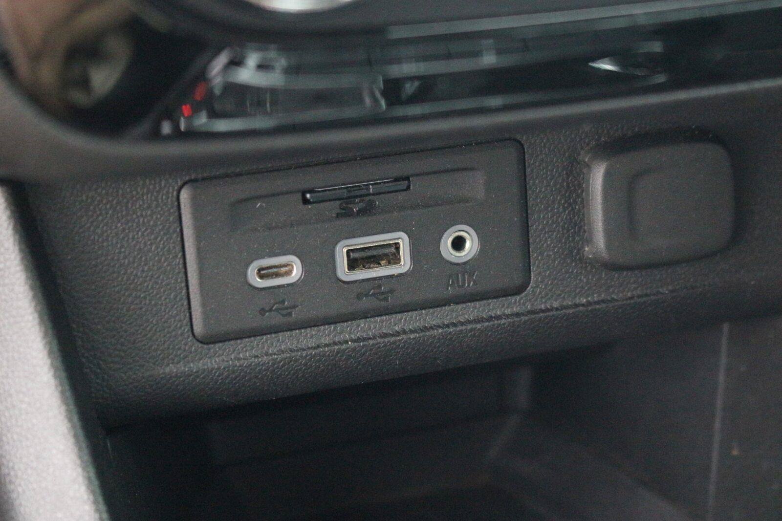 Used 2022 Buick Encore GX Essence w/ Advanced Technology Package FWD image 27
