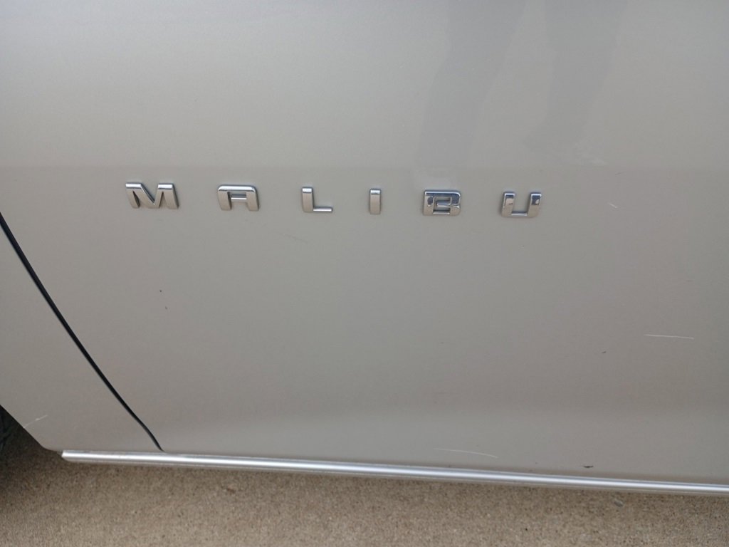 Used 2021 Chevrolet Malibu LT image 9