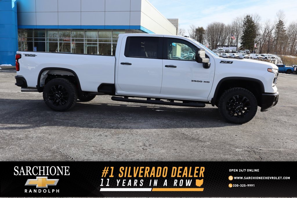 New 2026 Chevrolet Silverado 3500 LT w/ Trail Boss Package