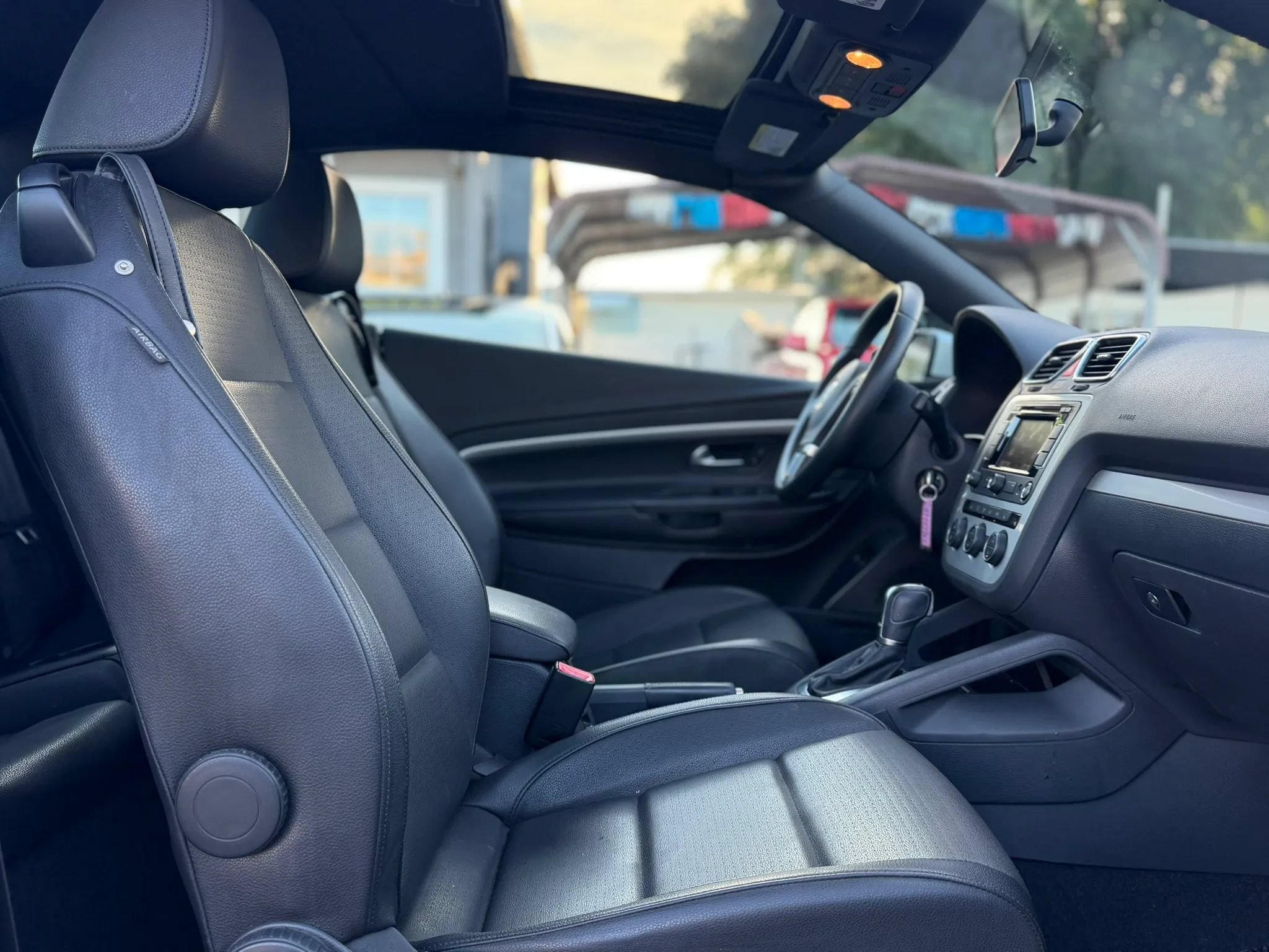Used 2015 Volkswagen Eos Komfort FWD image 16
