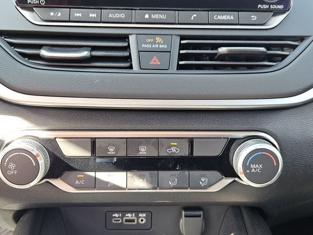 Used 2025 Nissan Altima 2.5 S FWD image 23