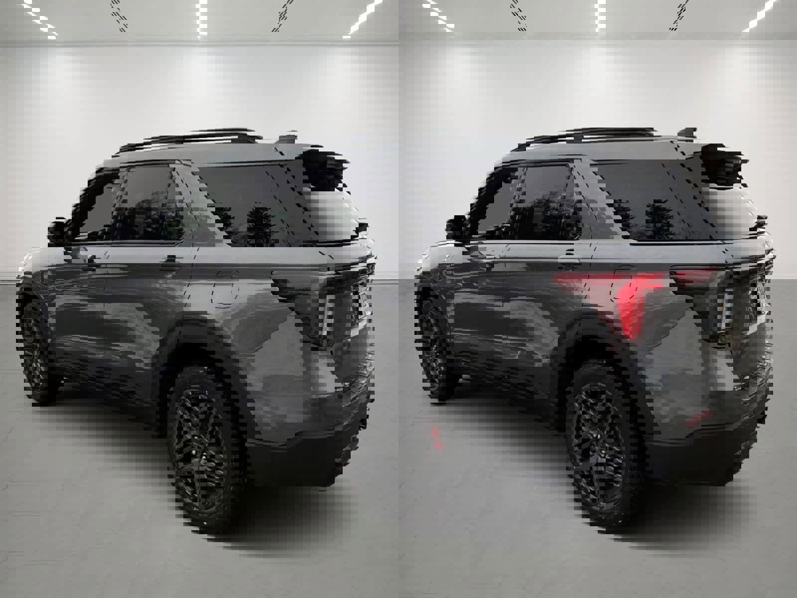 Used 2025 Ford Explorer ST-Line w/ ST-Line Street Pack image 3