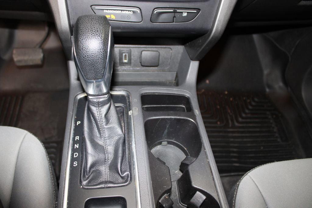 Used 2017 Ford Escape S image 40