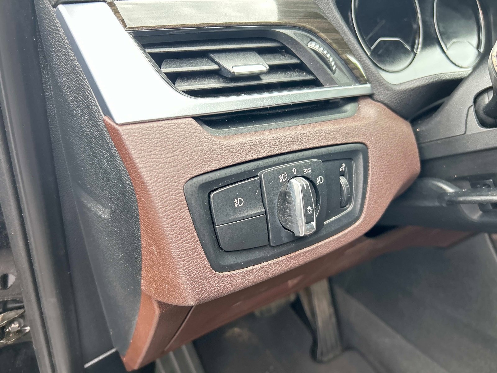 Used 2018 BMW X1 xDrive28i w/ Convenience Package AWD/4WD image 23