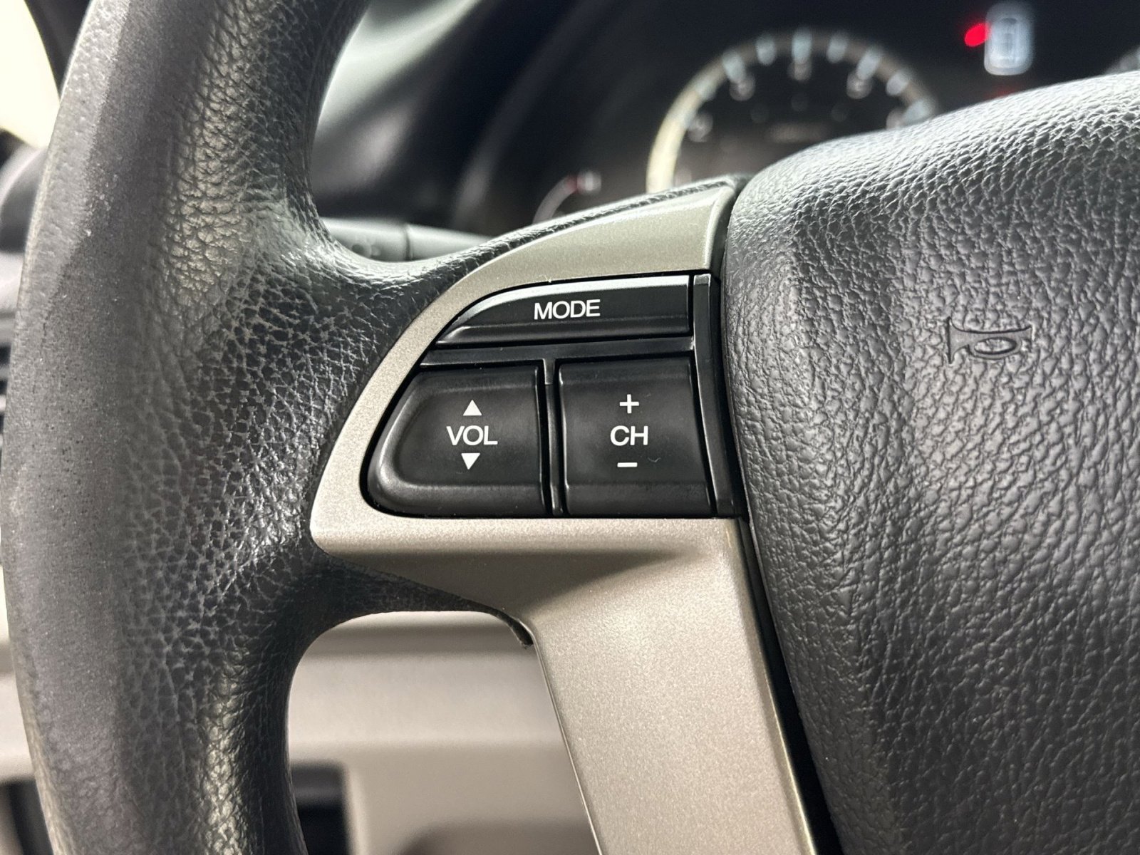Used 2012 Honda Accord LX image 40