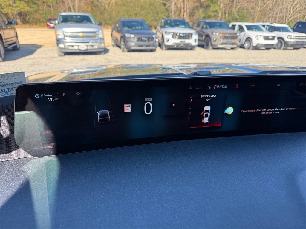 Used 2025 Ford Expedition Active image 25