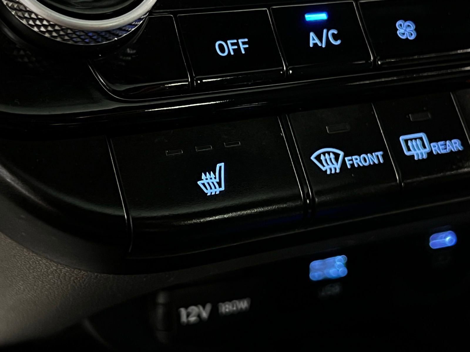 Used 2025 Hyundai Elantra SEL image 20