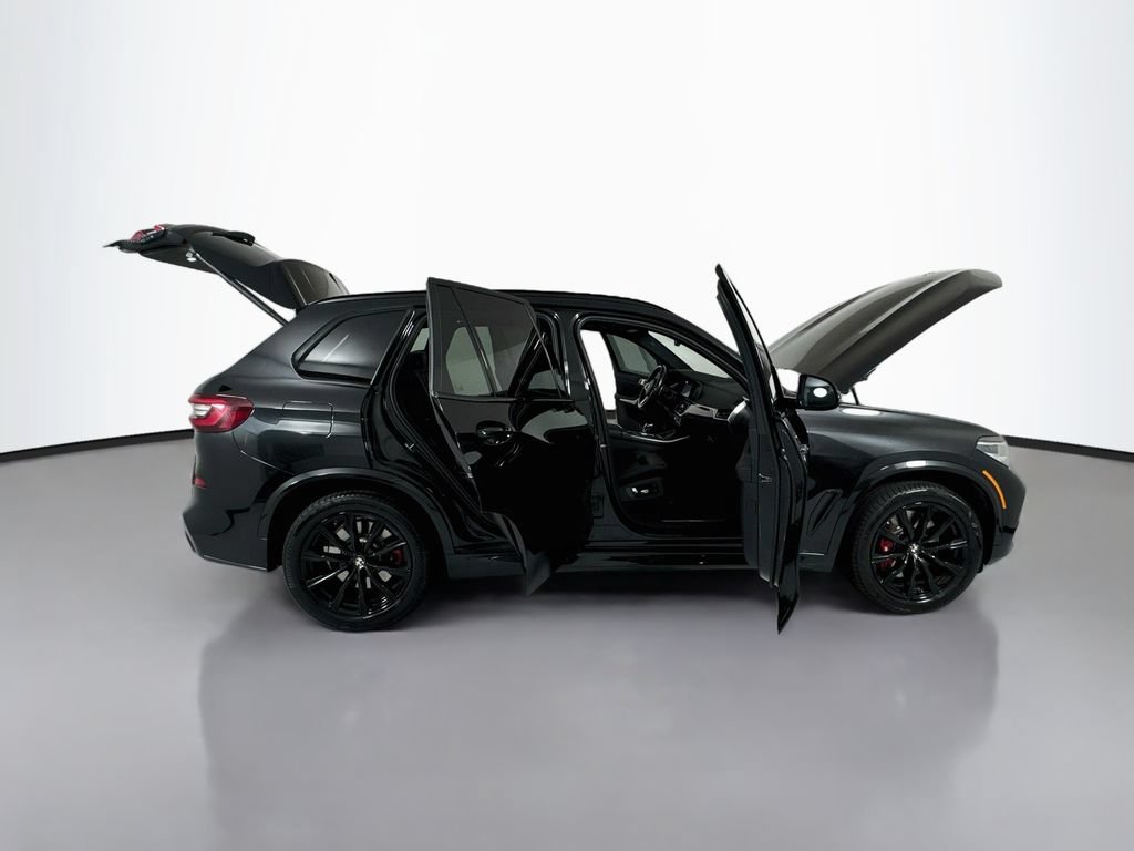 Used 2022 BMW X5 M50i AWD/4WD image 31
