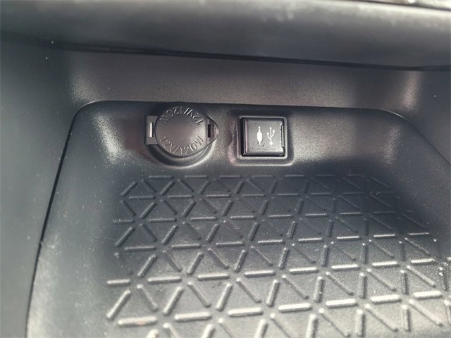 Used 2019 Toyota RAV4 LE image 19