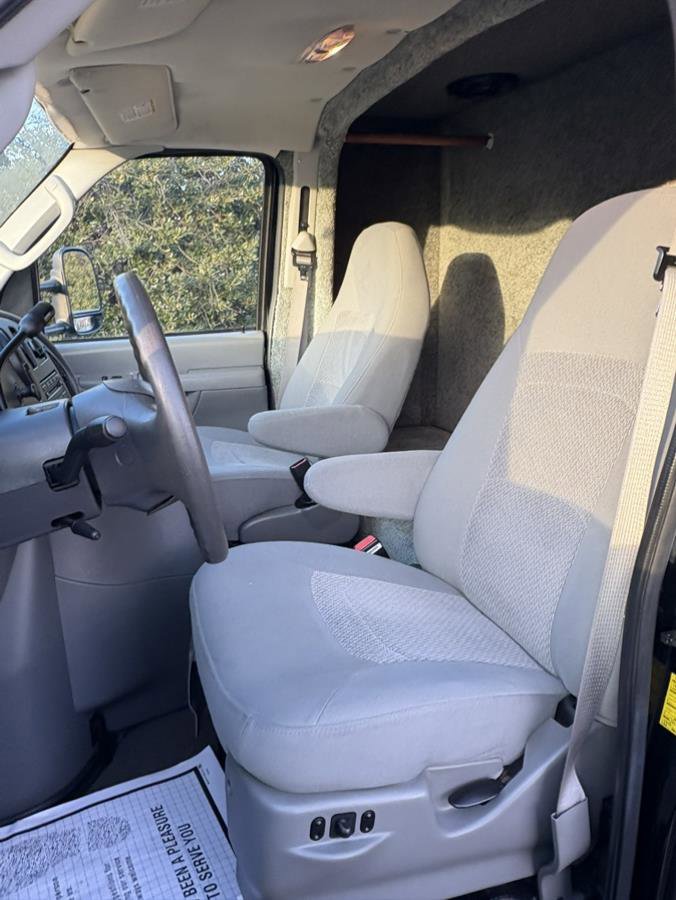 Used 2006 Ford E-450 and Econoline 450 image 7