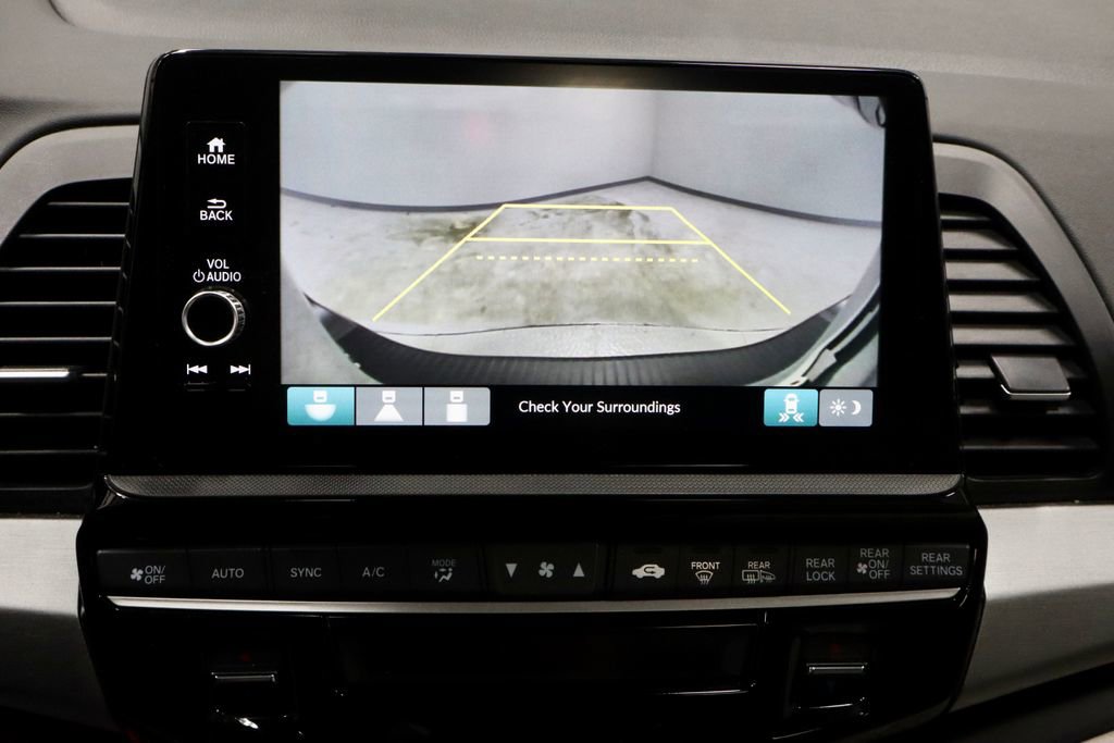 Used 2025 Honda Odyssey EX-L image 2
