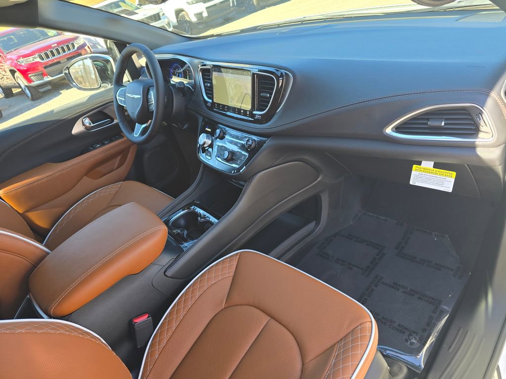 New 2026 Chrysler Pacifica Pinnacle image 29