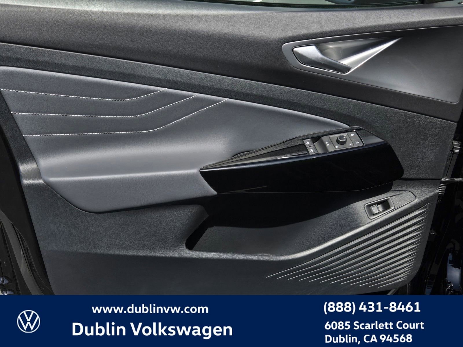 Used 2023 Volkswagen ID.4 Pro S Plus AWD/4WD image 10