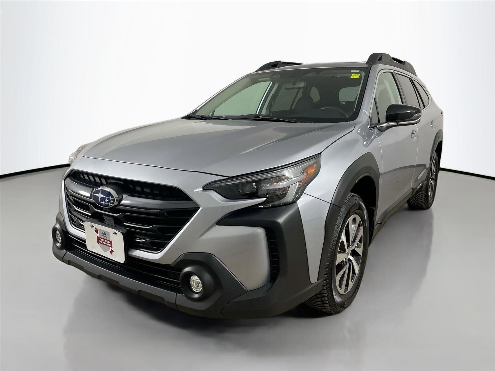 Used 2025 Subaru Outback Premium image 4