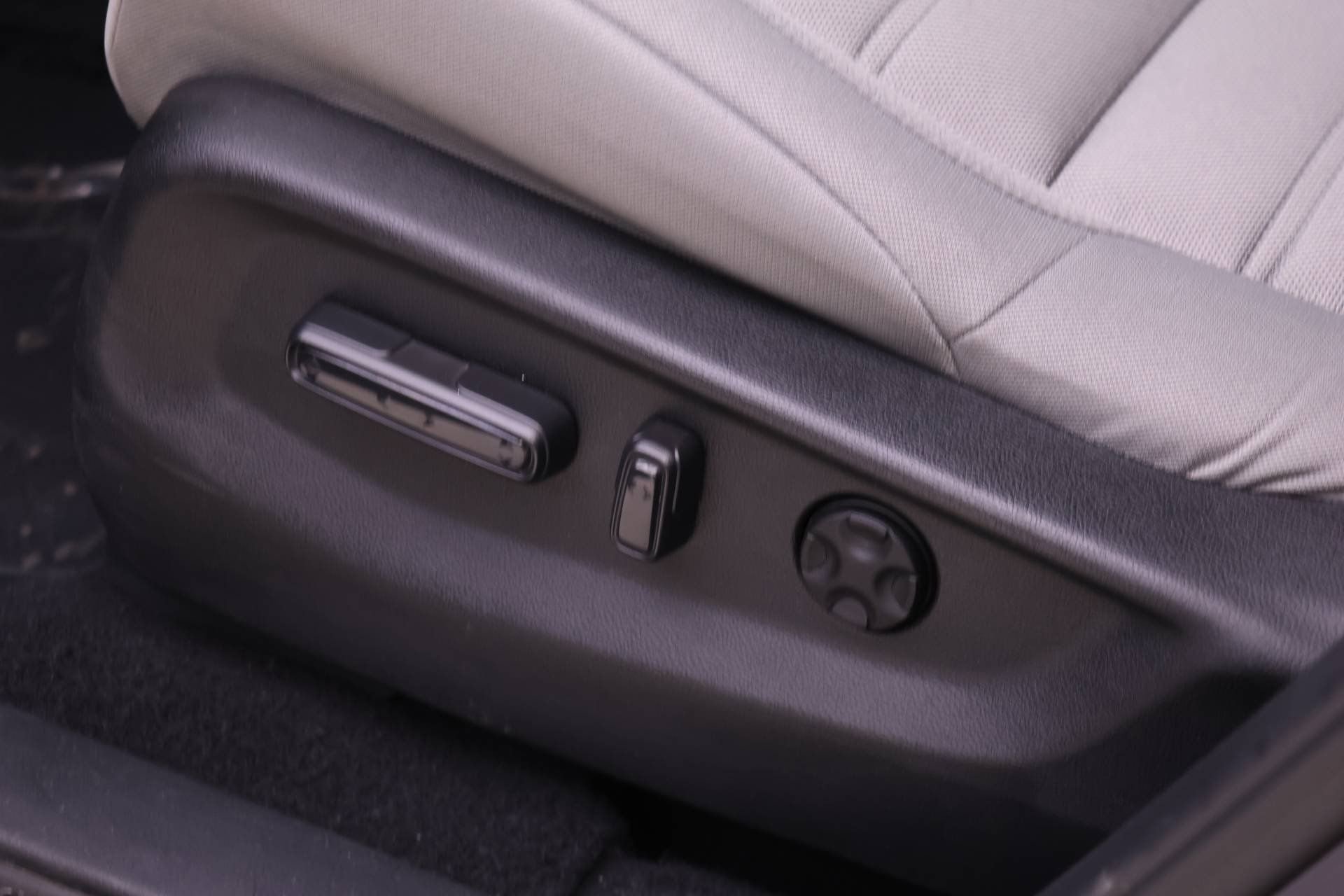 Used 2019 Honda CR-V EX image 15