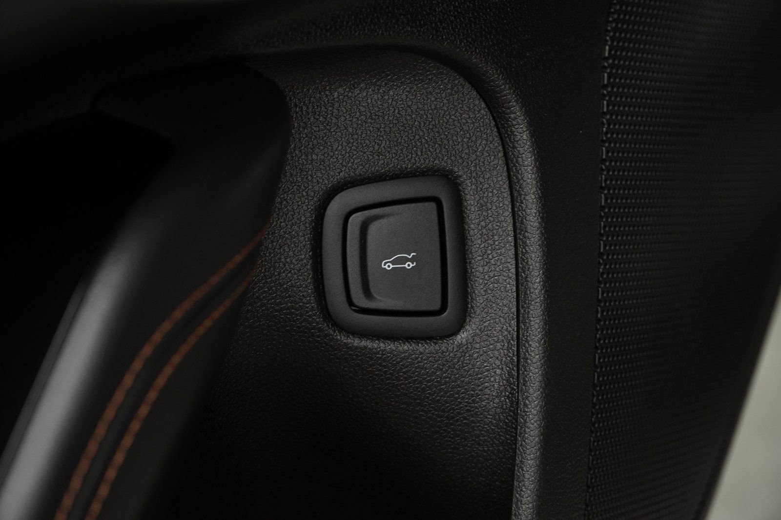 Used 2023 Cadillac CT4 V w/ Navigation Package image 37