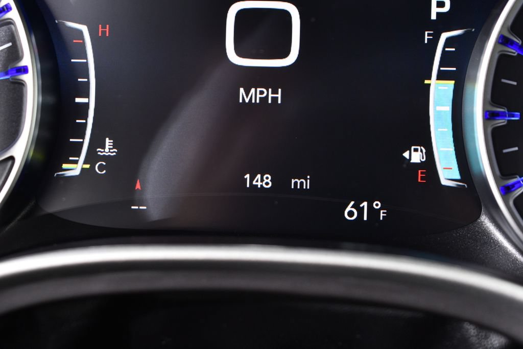Used 2026 Chrysler Pacifica Select FWD image 27