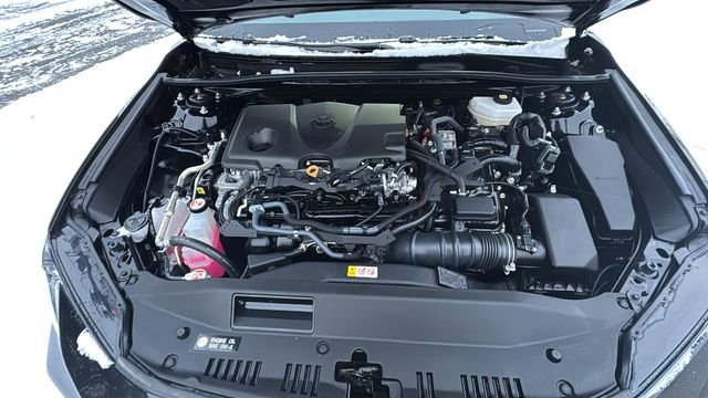 Used 2025 Toyota Camry SE image 38