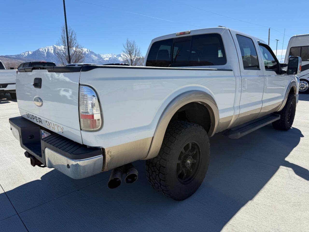 Used 2012 Ford F350 Lariat w/ FX4 4X4 Off-Road Pkg image 3