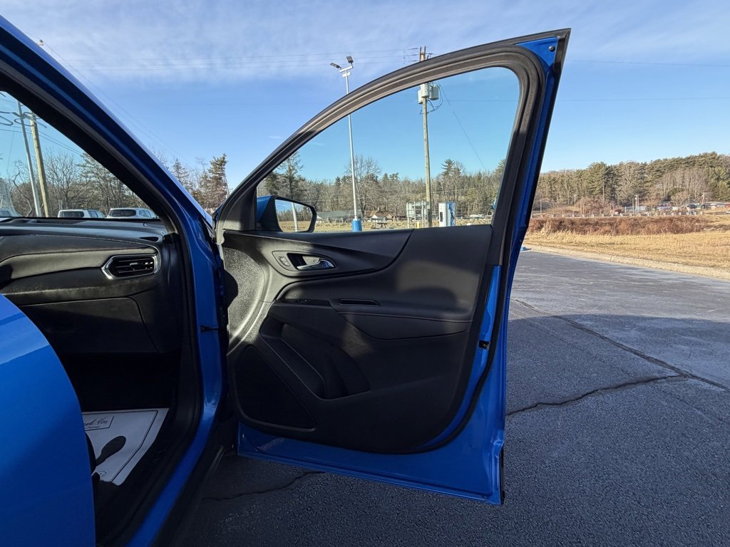 Used 2024 Chevrolet Equinox RS w/ LPO, Floor Liner Package image 19
