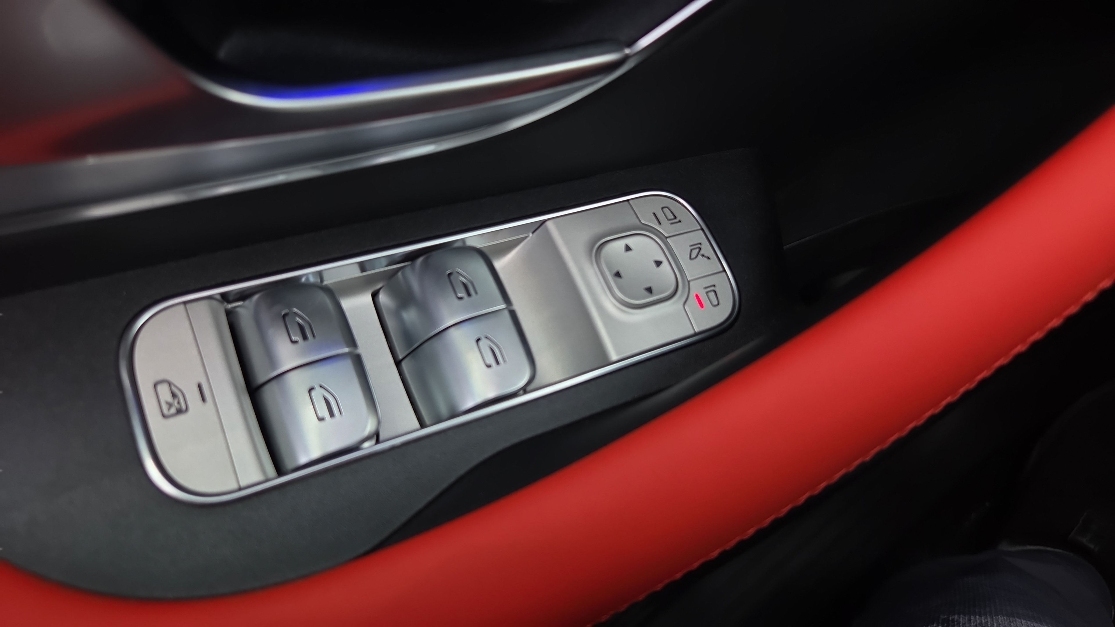 New 2026 Mercedes-Benz GLE 53 AMG 4MATIC Coupe image 32