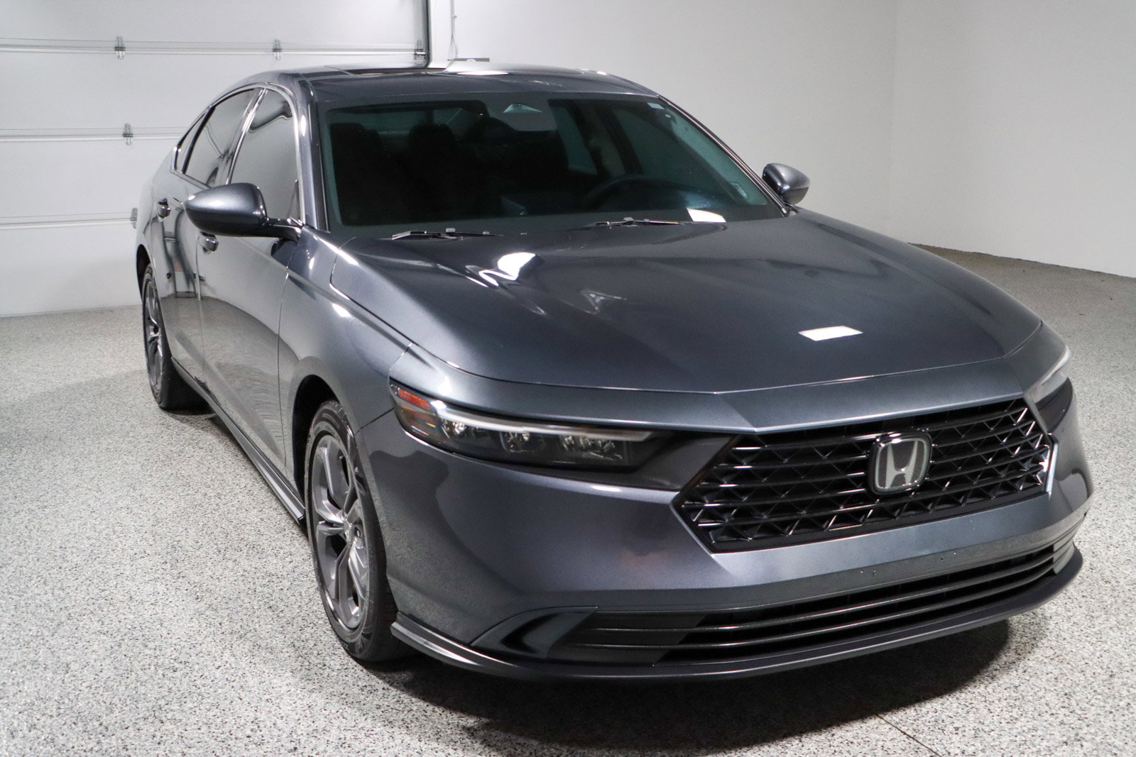 Used 2023 Honda Accord EX image 5