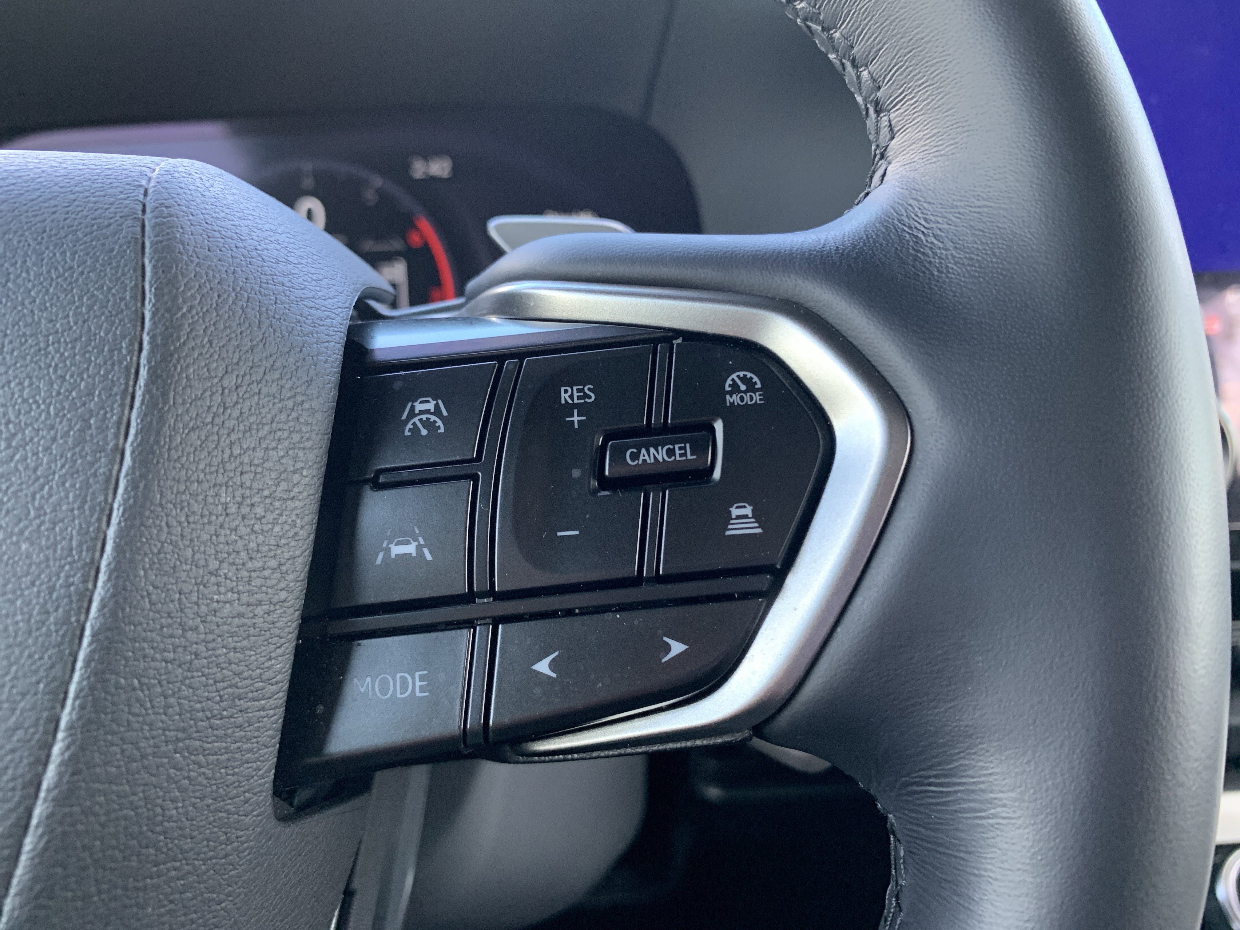 Used 2024 Lexus GX 550 w/ Accessory Package (2T) image 20