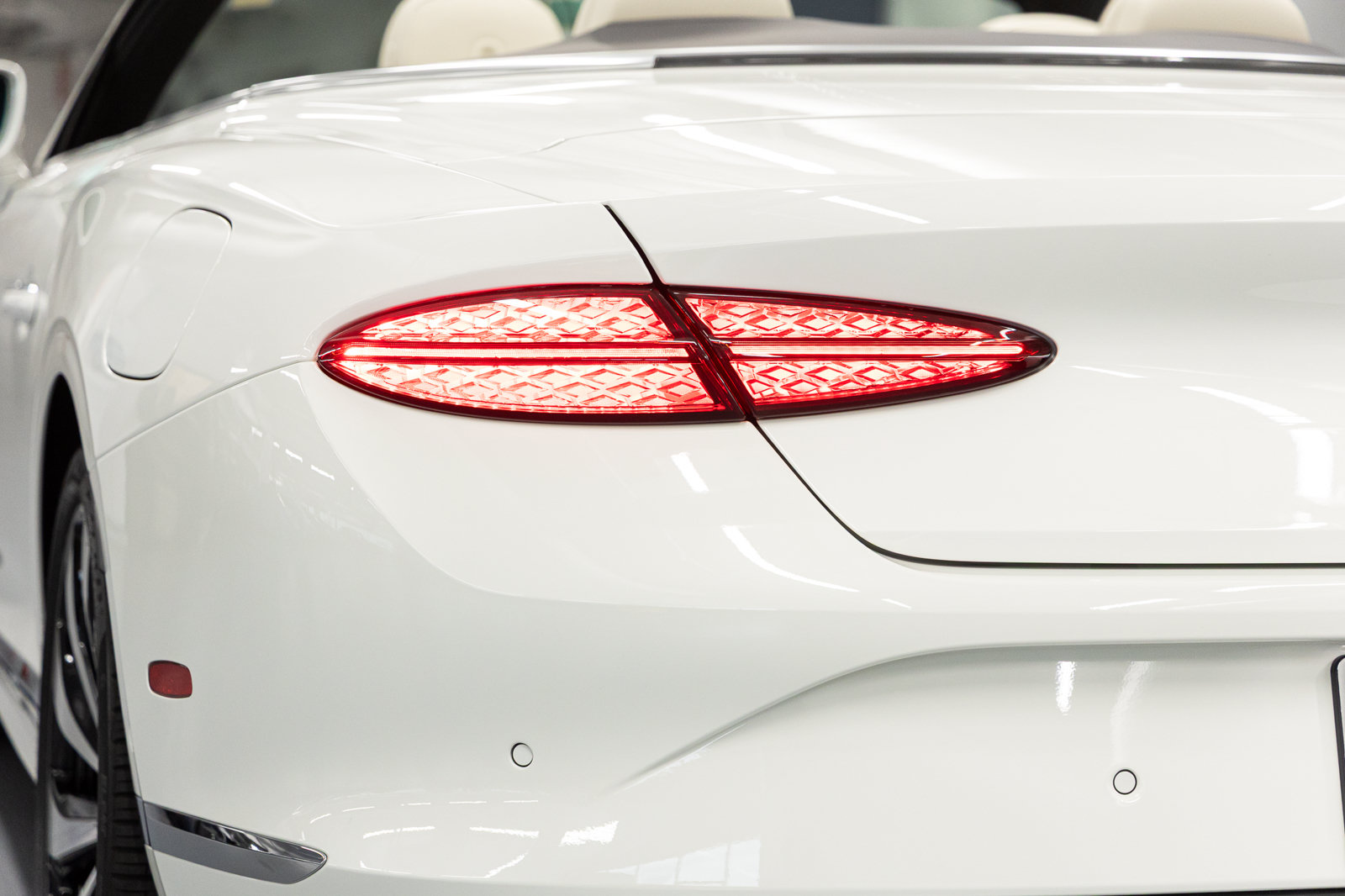 New 2026 Bentley Continental GT Azure AWD/4WD image 25