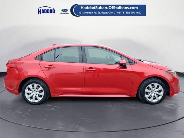 Used 2020 Toyota Corolla LE FWD image 6