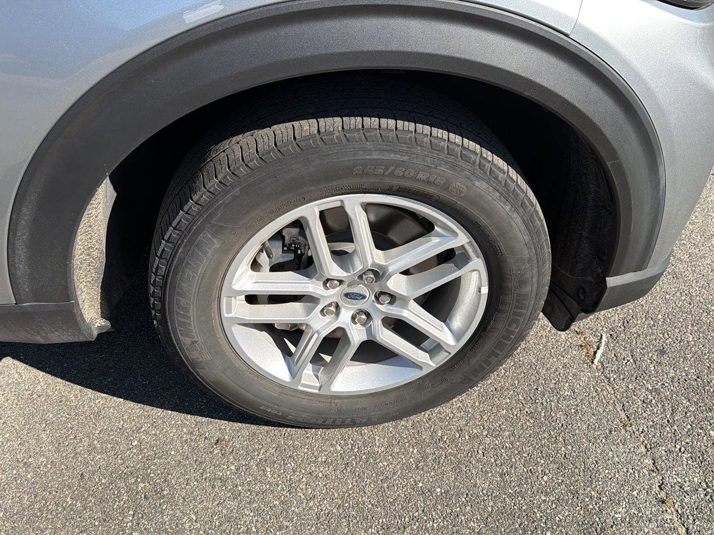 Used 2025 Ford Explorer Active RWD image 7