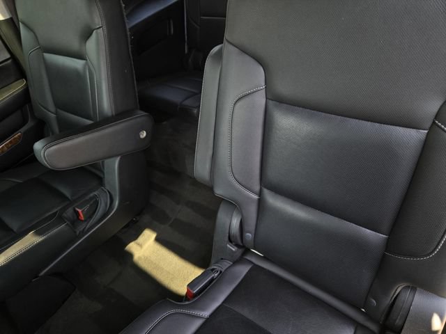 Used 2015 Chevrolet Suburban LTZ RWD image 15