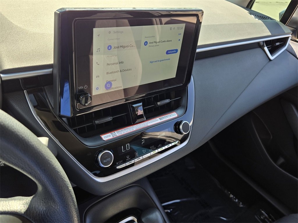 Used 2025 Toyota Corolla LE image 19