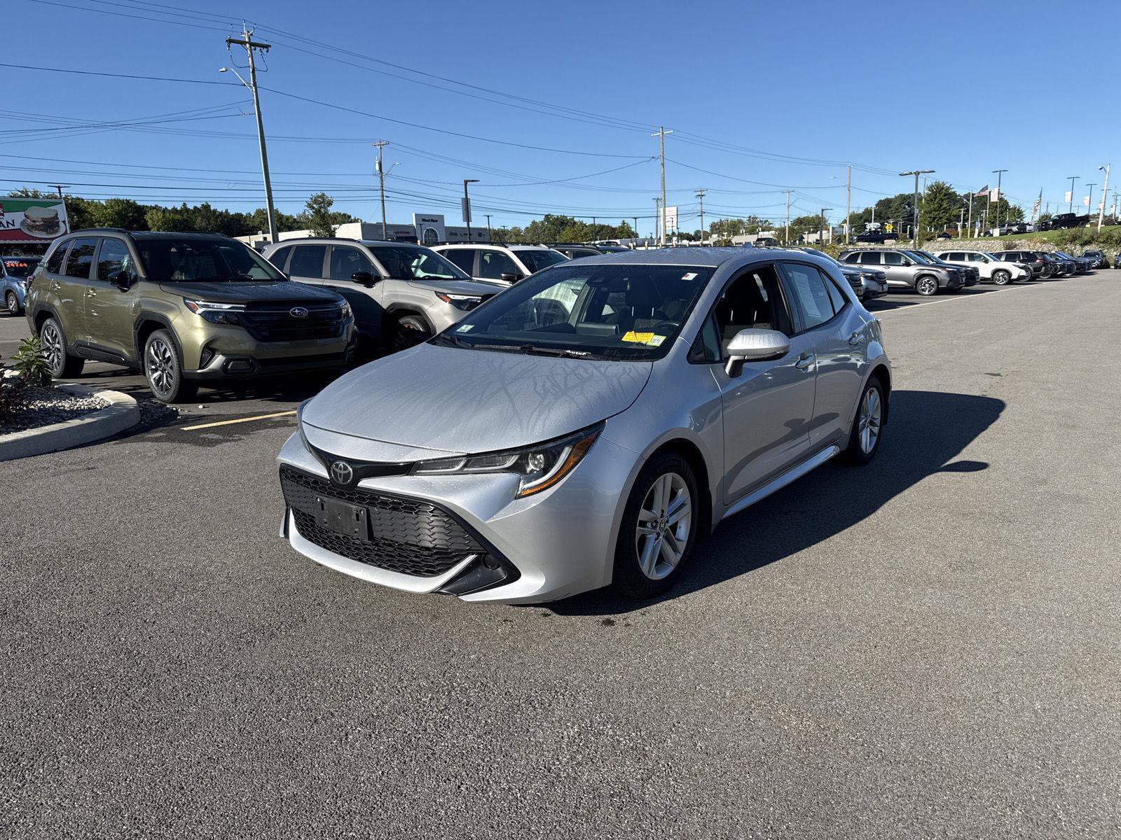 Used 2019 Toyota Corolla SE w/ Carpet Mat Package FWD image 6