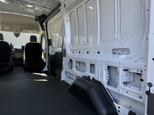 New 2026 Ford Transit 250 148 Medium Roof RWD image 9