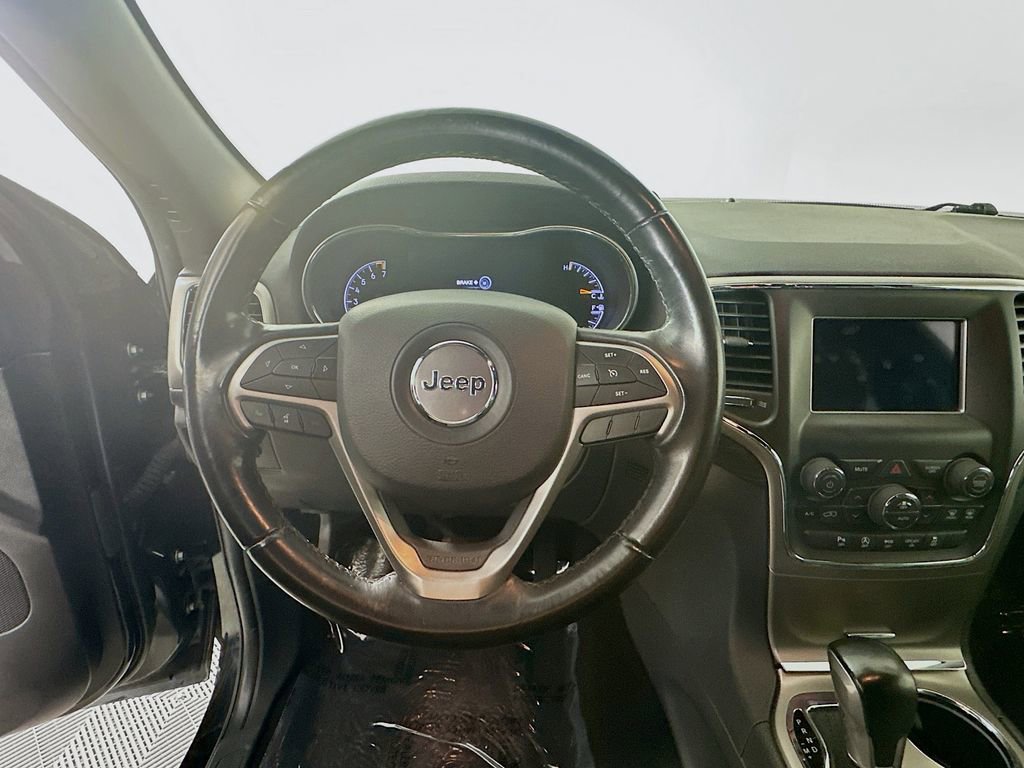 Certified 2021 Jeep Grand Cherokee Laredo image 16