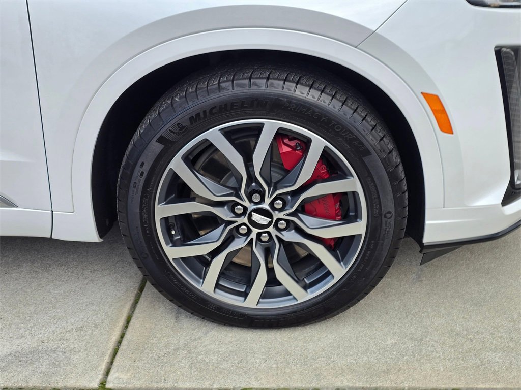 Certified 2023 Cadillac XT6 Sport image 9