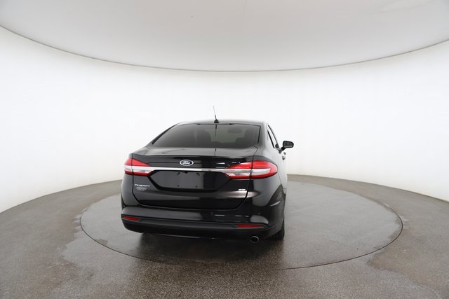 Used 2017 Ford Fusion SE image 15