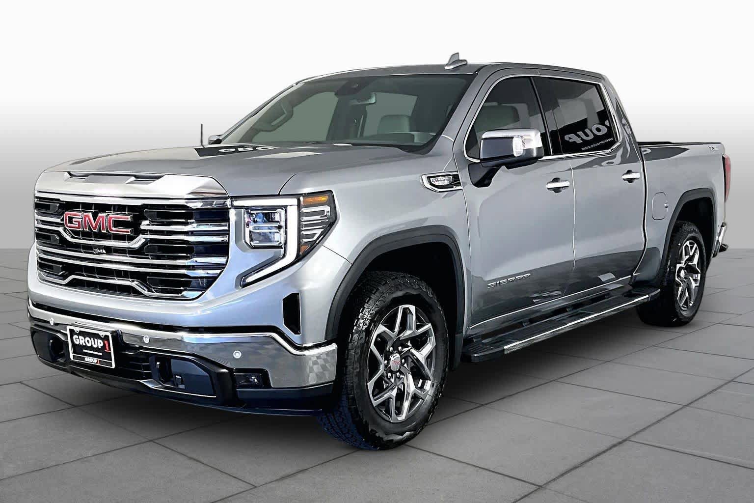 Used 2026 GMC Sierra 1500 SLT AWD/4WD image 2