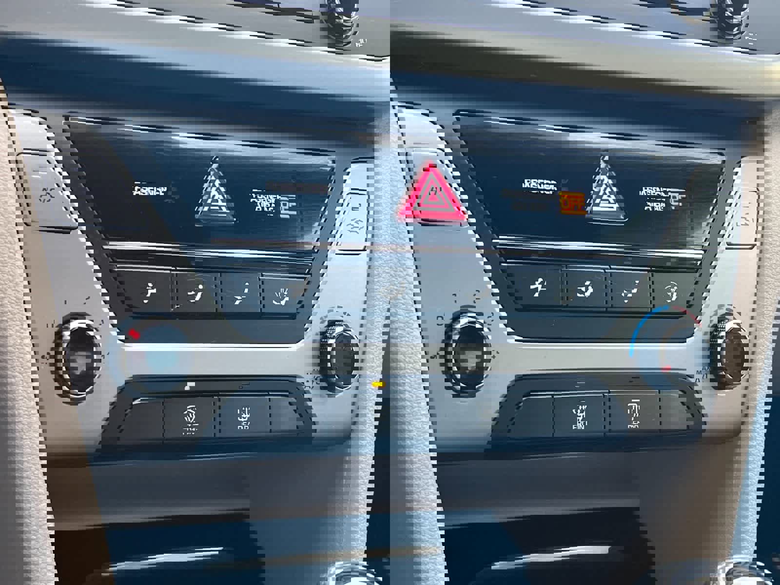 Used 2018 Hyundai Elantra SE image 19