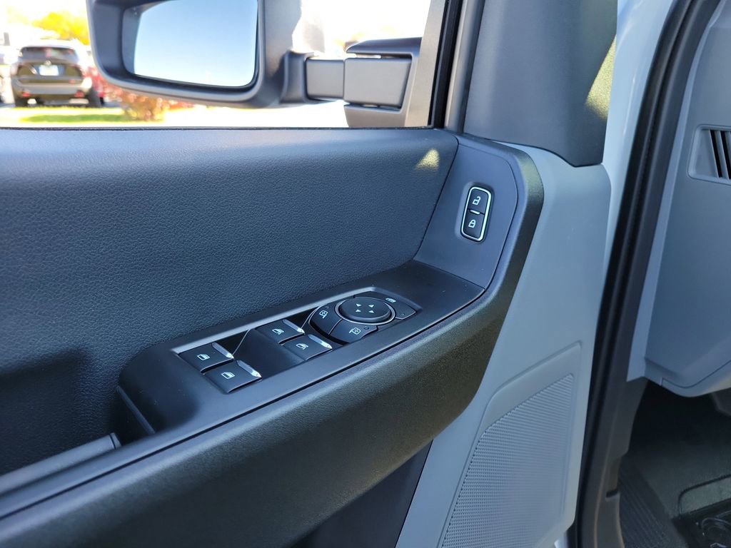 New 2026 Ford F350 XL w/ XL Chrome Package image 19