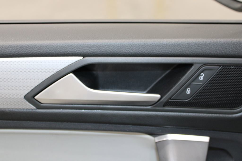 Used 2022 Volkswagen Tiguan S image 16