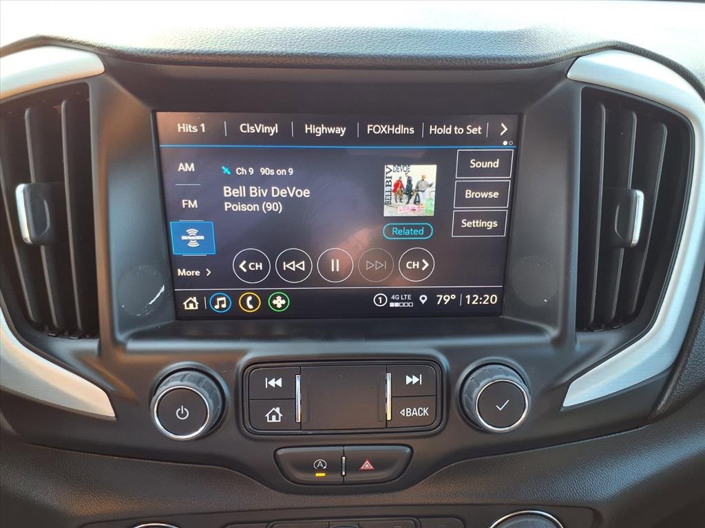 Used 2024 GMC Terrain SLT image 12