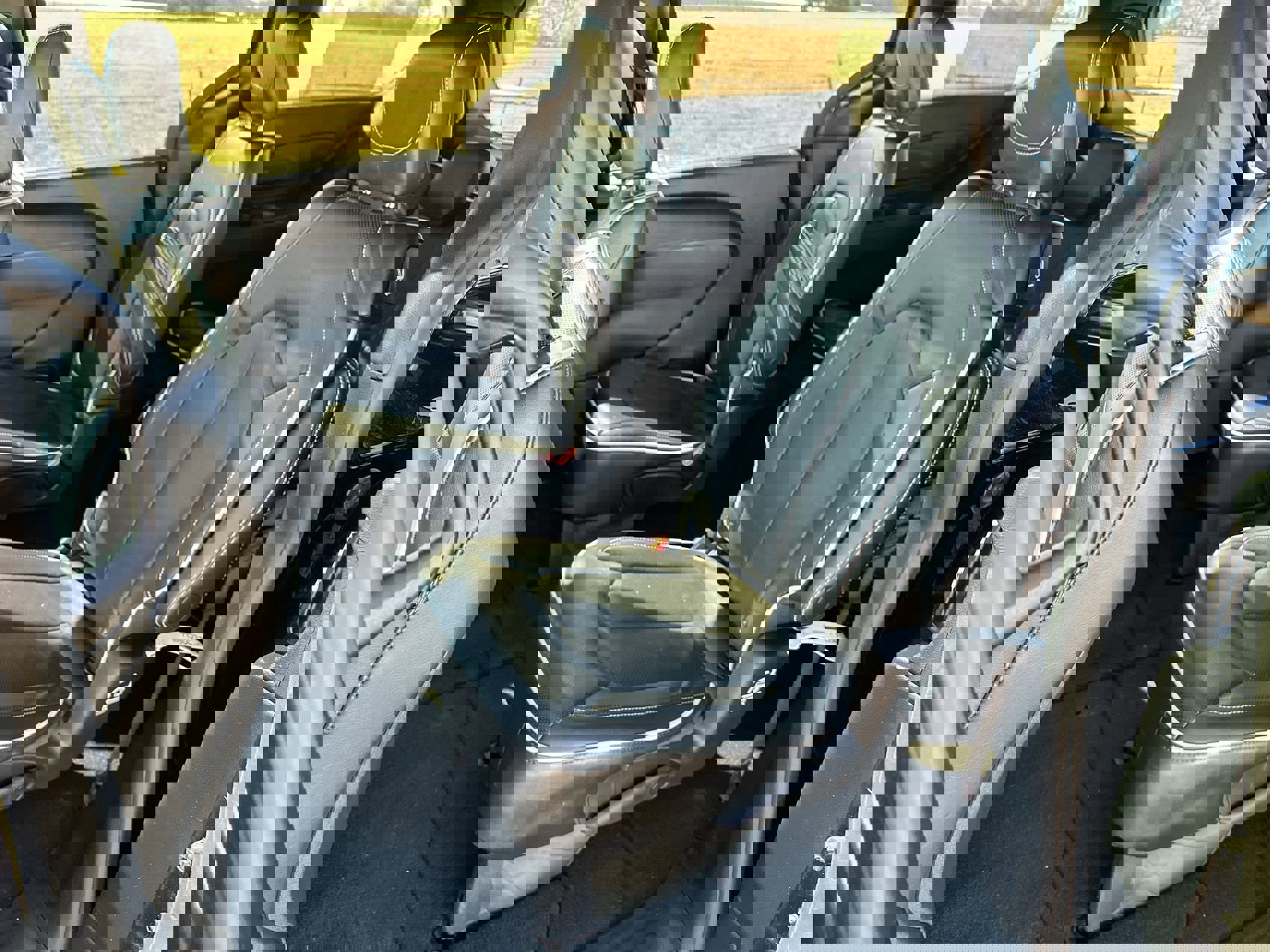 Used 2025 Chrysler Pacifica Limited image 23