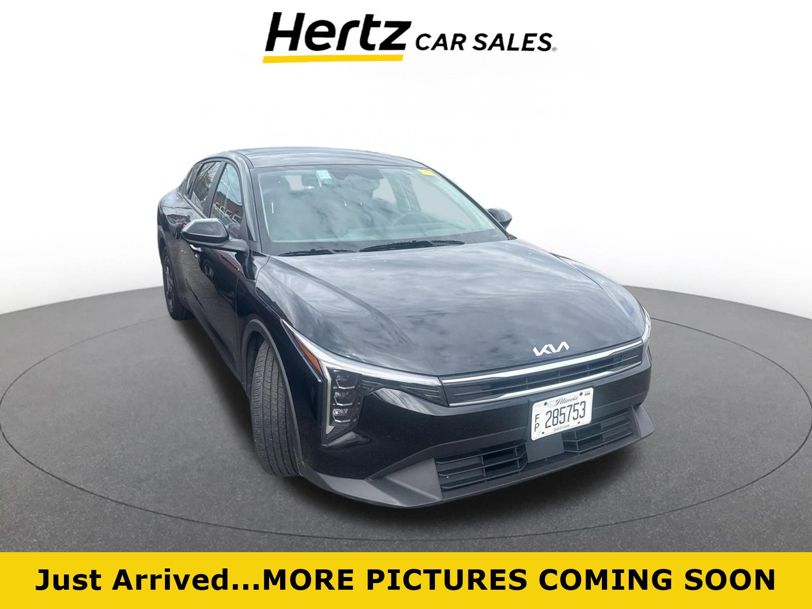 Used 2025 Kia K4 LXS image 1