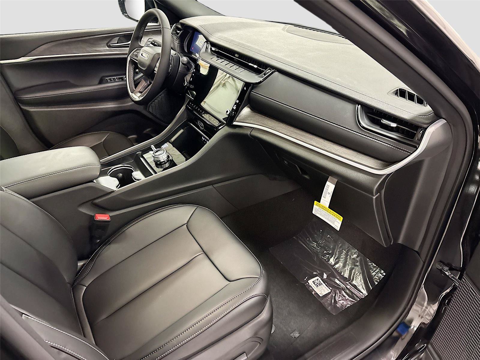 New 2026 Jeep Grand Cherokee L Limited AWD/4WD image 31