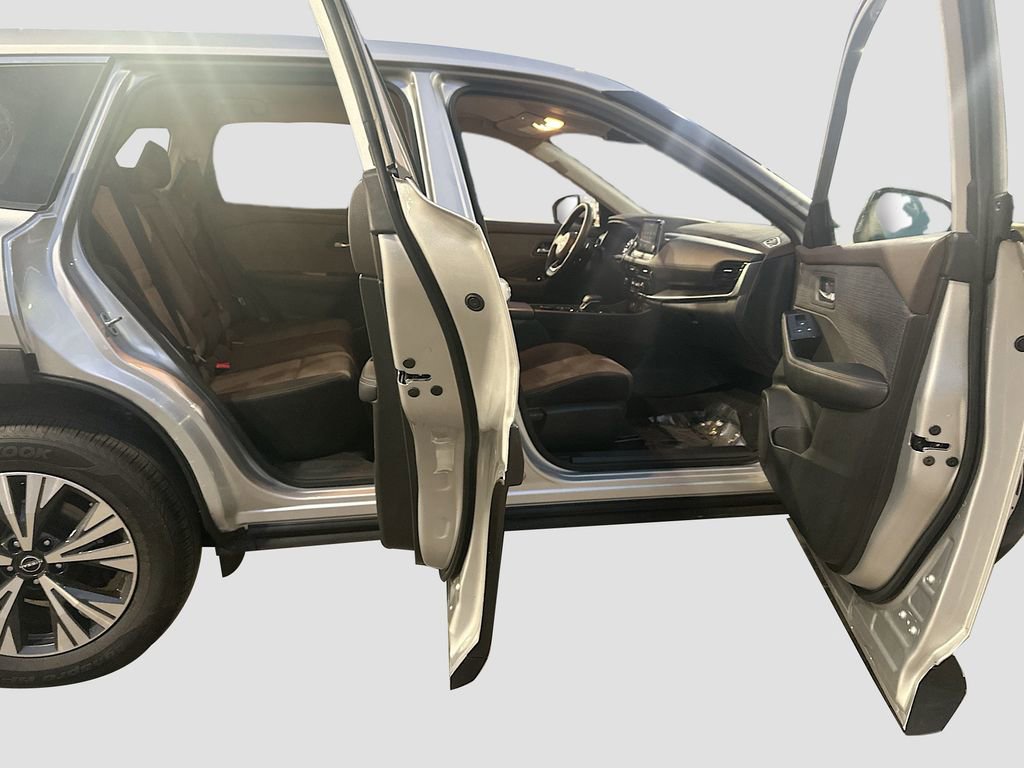 Used 2022 Nissan Rogue SV AWD/4WD image 27