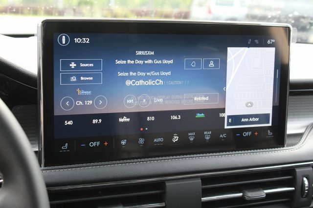 New 2023 Lincoln Corsair AWD w/ Equipment Group 101A image 23