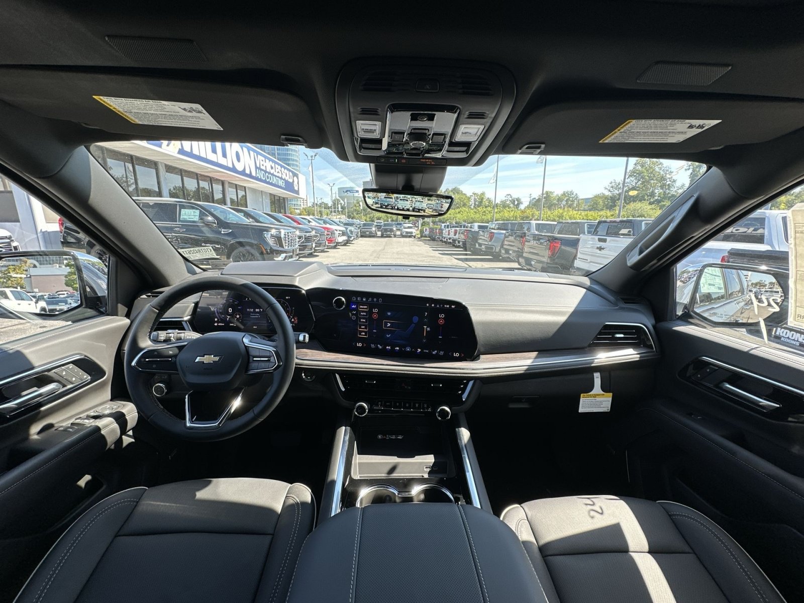 New 2026 Chevrolet Suburban Premier AWD/4WD image 23