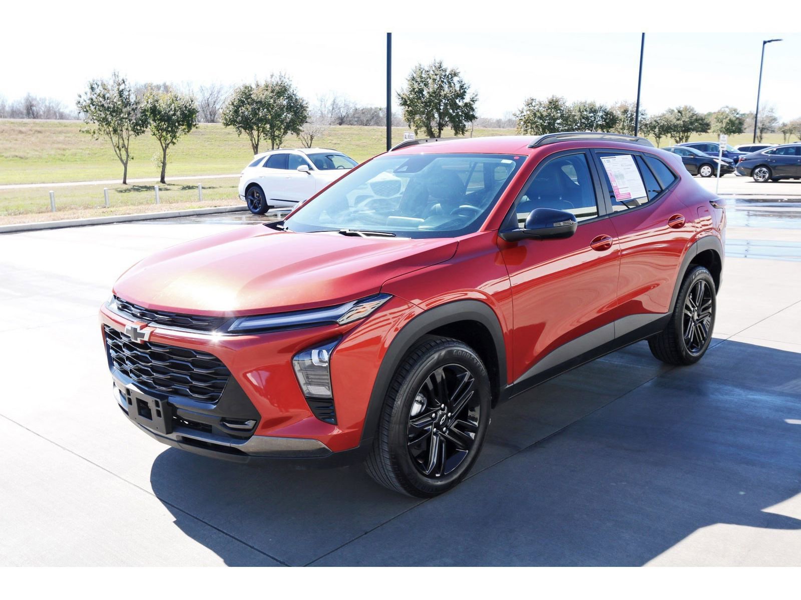 Used 2024 Chevrolet Trax ACTIV w/ Driver Confidence Package image 3