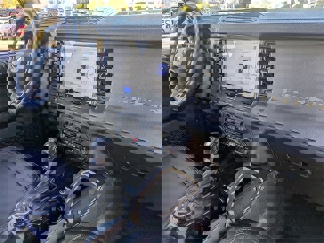 New 2025 Ford Bronco Badlands image 39